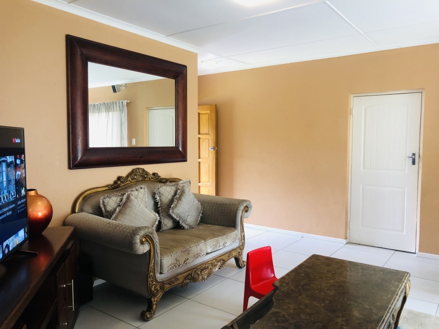 3 Bedroom Property for Sale in Abbotsford Eastern Cape